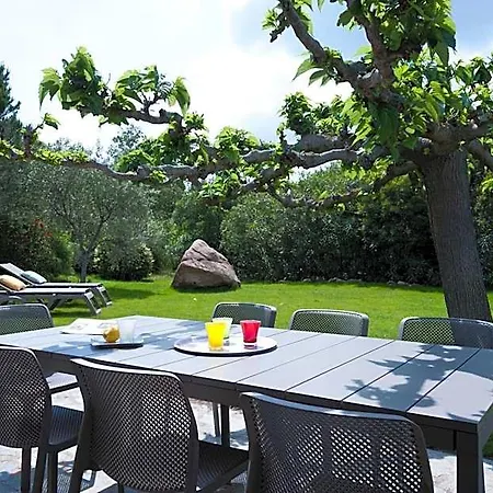 Marina Di Santa Giulia Hotel 3*