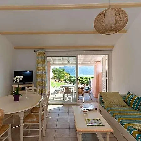 Marina Di Santa Giulia Hotel