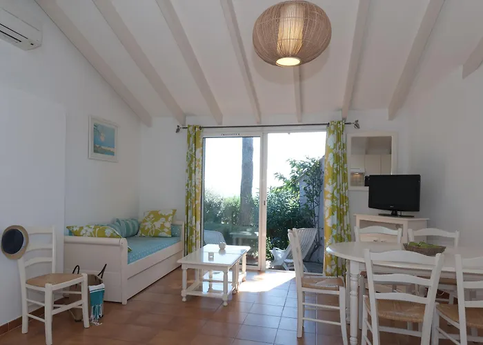 Marina Di Santa Giulia 3*