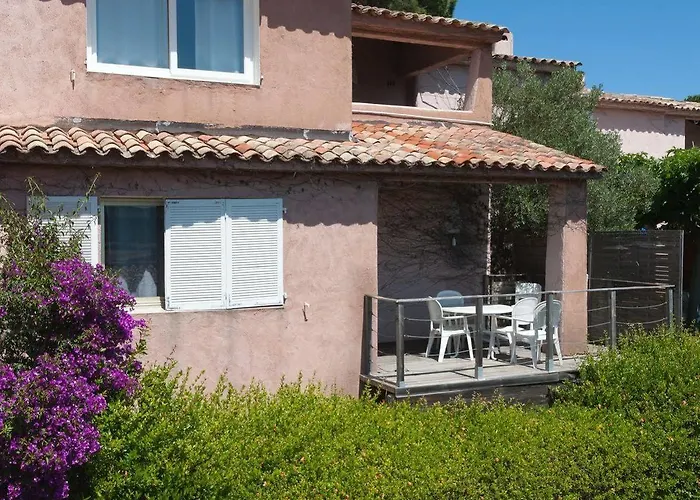 Marina Di Santa Giulia 3* Порто-Веккьо